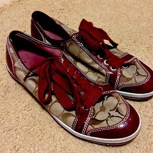 Coach tennis shoes with Maroon accent